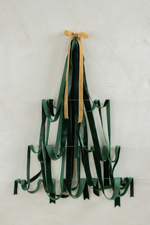 Tasiemka welurowa 25mm butelkowa zieleń 10m 1 sztuka TW25-012B