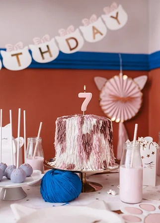 Świeczka na tort cyferka 7 różowa pastelowa jasna 5,5cm 1 sztuka SCU10-7-081J