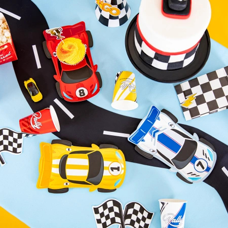 Talerzyki papierowe urodzinowe Wyścigówki 23cm 6 sztuk 168905