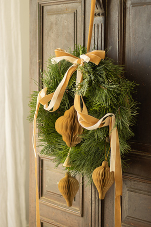 Tasiemka welurowa 25mm zimny złoty 10m 1 sztuka TW25-019Z