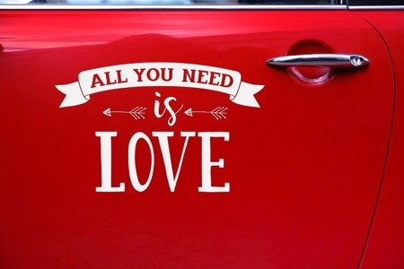 Naklejka ślubna na samochód - All you need is love 1 sztuka CS1-008