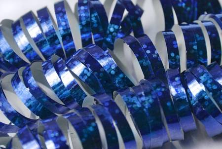 Serpentyna holograficzna niebieska 3,8m 18 pasków SHN-001-1x